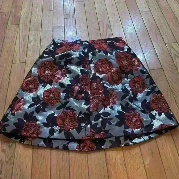 J. Crew Women's Size 00 Floral Pleated Short Skirt Multicolor Party - Picture 6 of 6